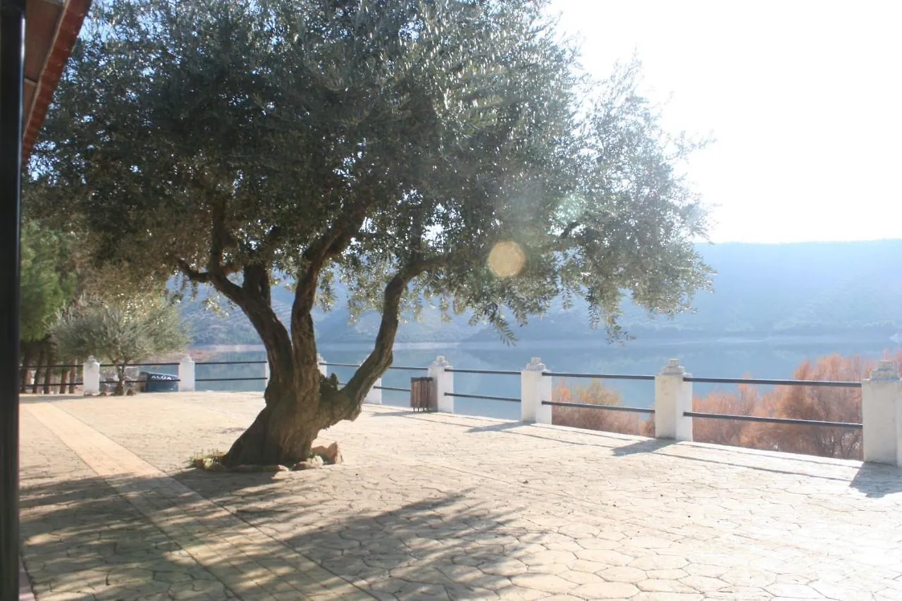 Hostel Centro De Ocio Alua Casa Rural Iznajar Lago De Andalucia